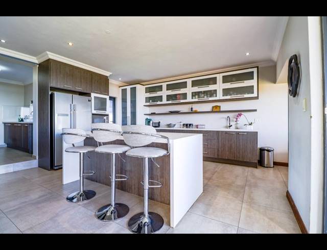 4 BEDROOM HOUSE FOR SALE IN COPPERLEAF ESTATE